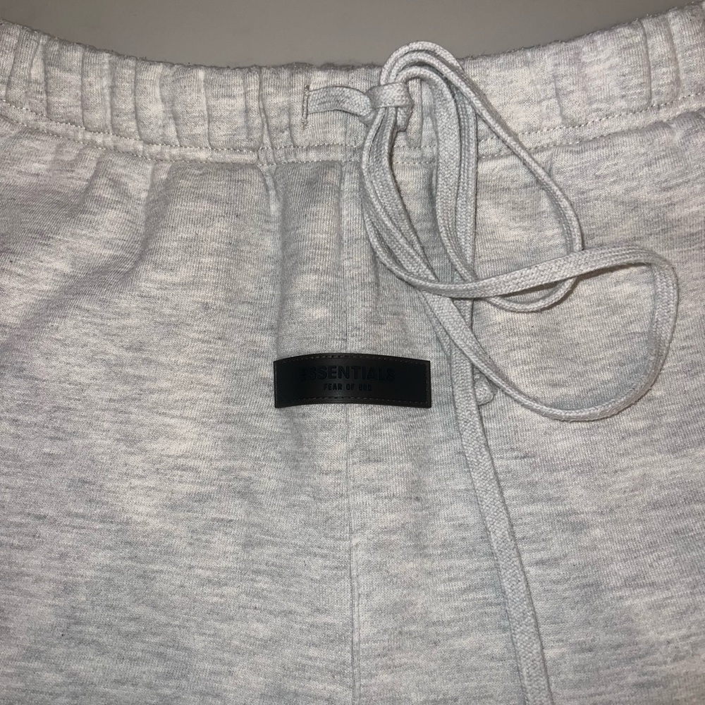 Essentials Sweatpants - Picture 3 of 4
